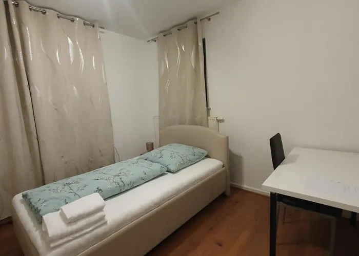 Homestay An Der Universitaetsklinik *